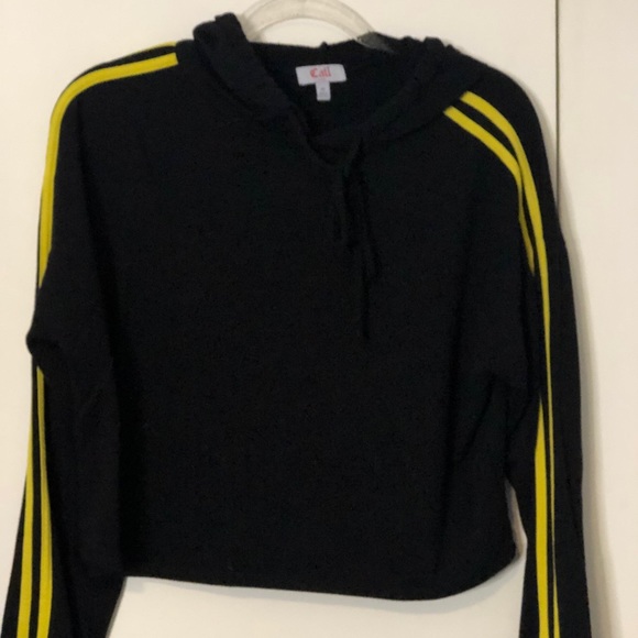 Black Top - Picture 2 of 2